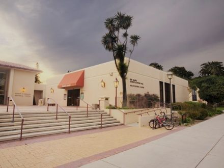 Santa Clara University Bookstore 01